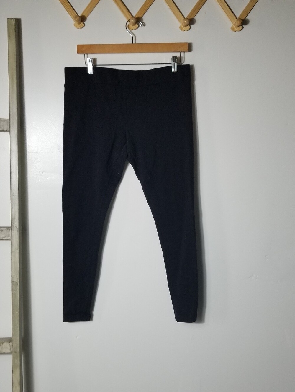 MATTY M WOMEN'S BLACK LEGGINGS SIZE XL